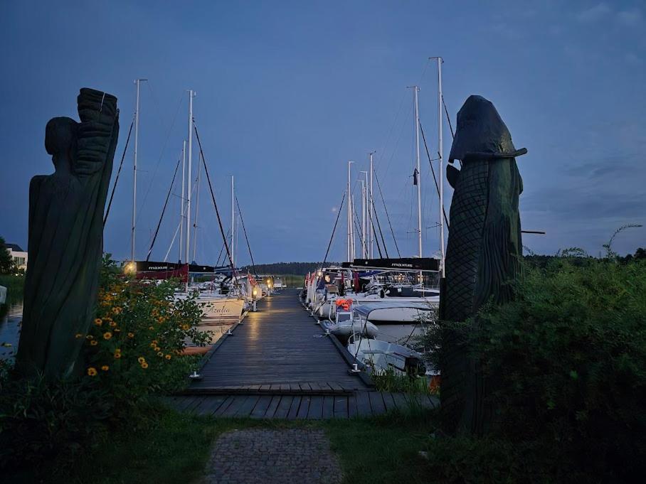 Pensjonat Rybaczowka - Noclegi, Restauracja, Port Bogaczewo  Dış mekan fotoğraf
